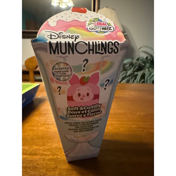 Disney Munchlings Single Serve Scented Collectible Plush Assortment  4.5 Inch Pl - Picture 2 of 5